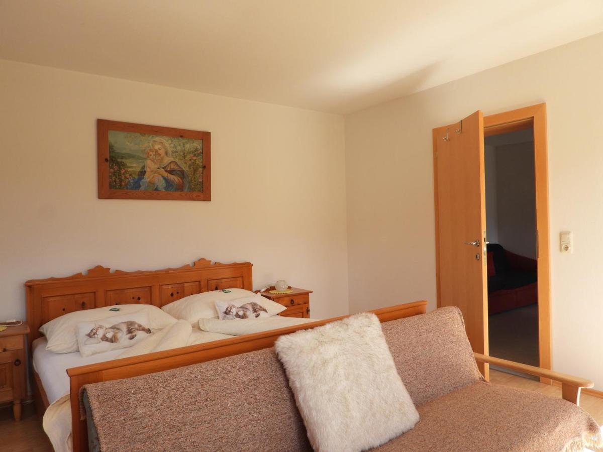 Bio-Bauernhof Einberghof Apartment Pfarrwerfen Exterior foto
