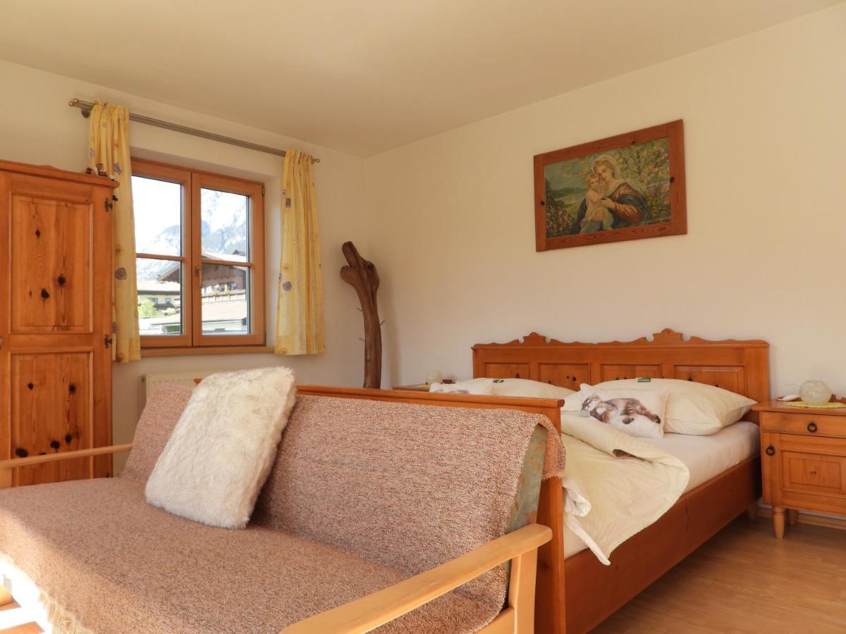 Bio-Bauernhof Einberghof Apartment Pfarrwerfen Exterior foto