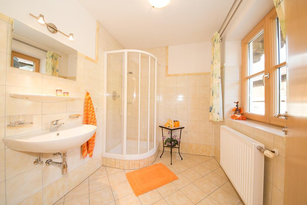 Bio-Bauernhof Einberghof Apartment Pfarrwerfen Cameră foto