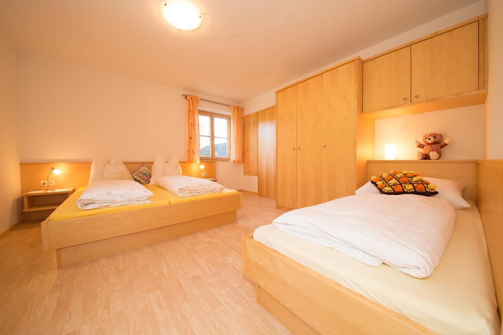 Bio-Bauernhof Einberghof Apartment Pfarrwerfen Cameră foto